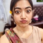 Rashmika Mandanna Instagram - I know I am late but - Happy Dussehra. ❤️ Festivals are all about smiles and celebrations.✨ And I want to contribute in that as well not during just festivals but generally also..😚 when you see me or my work.. I want to bring joy and smiles on your faces.. 😚 I just felt like saying that. I love you. 🤍 You all are the bestestest! 🤍 *virtualhug* 🤗 Hyderabad