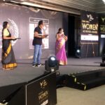 Raveena Ravi Instagram – Another award on the same day! ❤️ #tnwaa TamilNadu Women Achiever’s award. Amma #sreejaravi doing her master piece of baby #shalini #shamili voice on stage , answering to my questions 😍