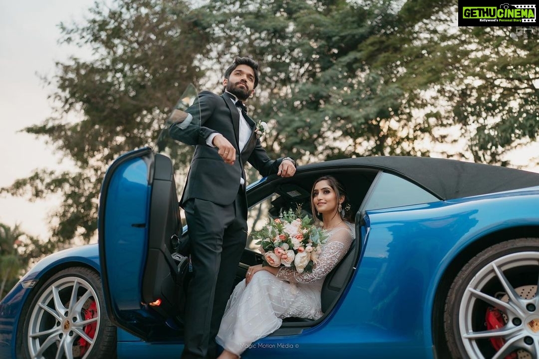 Reba Monica John Instagram - 09/01/2022 ✨♾ Cause I can’t get enough! Two more 😆 Photography @magicmotionmedia Wedding gown @t.and.msignature Jewellery @m.o.dsignature MUH @makeupbytonymua Decor @raksentertainment Bouquet @ligiamribeiro04 #rebnebanadijoedi #twoisbetterthanone