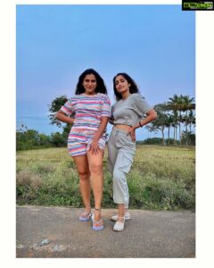 Reba Monica John Instagram - Happy birthday to the girl who brings out the crazy crazier craziest side of me!  @vainidhi_jagdish vaiiii

To many many more impromptu Ramen Dates, reels and gossip Seshs ❤️

Hope you had the best day! ✨