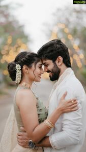 Reba Monica John Instagram - #MoJo de Madhuramveppu, with a twist ✨

07/01/2022 🌼

Couldn’t have been more special and fun! Thanks to everyone for making it so so memorable! 

And how hot does my hub look @joemonjoseph 😋

Photography @magicmotionmedia 
Outfit @t.and.msignature 
MUH @makeupbytonymua 
Jewellery @m.o.dsignature 
Decor @raksentertainment 

#rebnebanadijoedi #MoJo #twoisbetterthanone #madhuramveppu