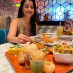 Reenu Mathews Instagram - Am just a gal sitting in front of you , asking you to be mine without making me fat 😉 Love you forever- Foodie . . . #foodgram #foodiesofinstagram #foodlove #zafranindianbistro #lifeindubai #lifestyleblogdubai #reenumathews Zafran Indian Bistro