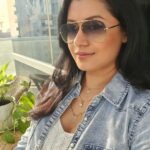 Reenu Mathews Instagram - I am nicer when I like my outfit😉 . . #casualvibes #casualstyle #casualchic #rayban #aviators #lifeindubaivlog Emirate of Dubai