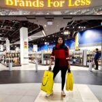 Reenu Mathews Instagram – Festive shopping done yet? If not , I have the perfect destination for all your shopping needs at affordable pricing @brandsforless . Best part is they have branches all over Dubai. Happy Shopping 🛍 
#collaboration #brandsforless
#dubaiinfluencer Ibn Battuta Mall