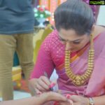 Rekha Krishnappa Instagram - Thats a beautiful piece of jewellery from @krishya_bridal_collections Get this on rent for lovely occasions and look beautiful.. More pictures of the @krishya_bridal_collections to come.. . . . #onlinejewellery #jewlleryforwomen #jewellerydesign #jeweleryfashion #jewelrylover #jewelleryforeveryone #jewelryaddict #rentajewellery #rentajewelleryset #bridalsets #bridaljewellery #jewlleryhire Chennai, India