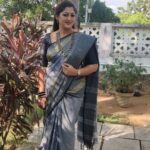 Rekha Krishnappa Instagram - Only Women can dress up from head to toe and look pretty with or without jewellery.... With jeweller, which matches the attire she looks fabulous.. Thank you so much for this lovely jewellery @lismafashionmadurai Browse into the page for more different and beautiful collection @lismafashionmadurai Thank you so much @ashas_womens_collection for this beautiful saree. In my favourite colour combination ❤️ . . sareecollections #sareedraping #sareestyle #sareelove #sareeindia #sareeonlineshopping #sareefashion #sareeaddict #sareelover onlinejewellery #jewlleryforwomen #jewellerydesign #jeweleryfashion #jewelrylover #jewelleryforeveryone #jewelryaddict Chennai, India