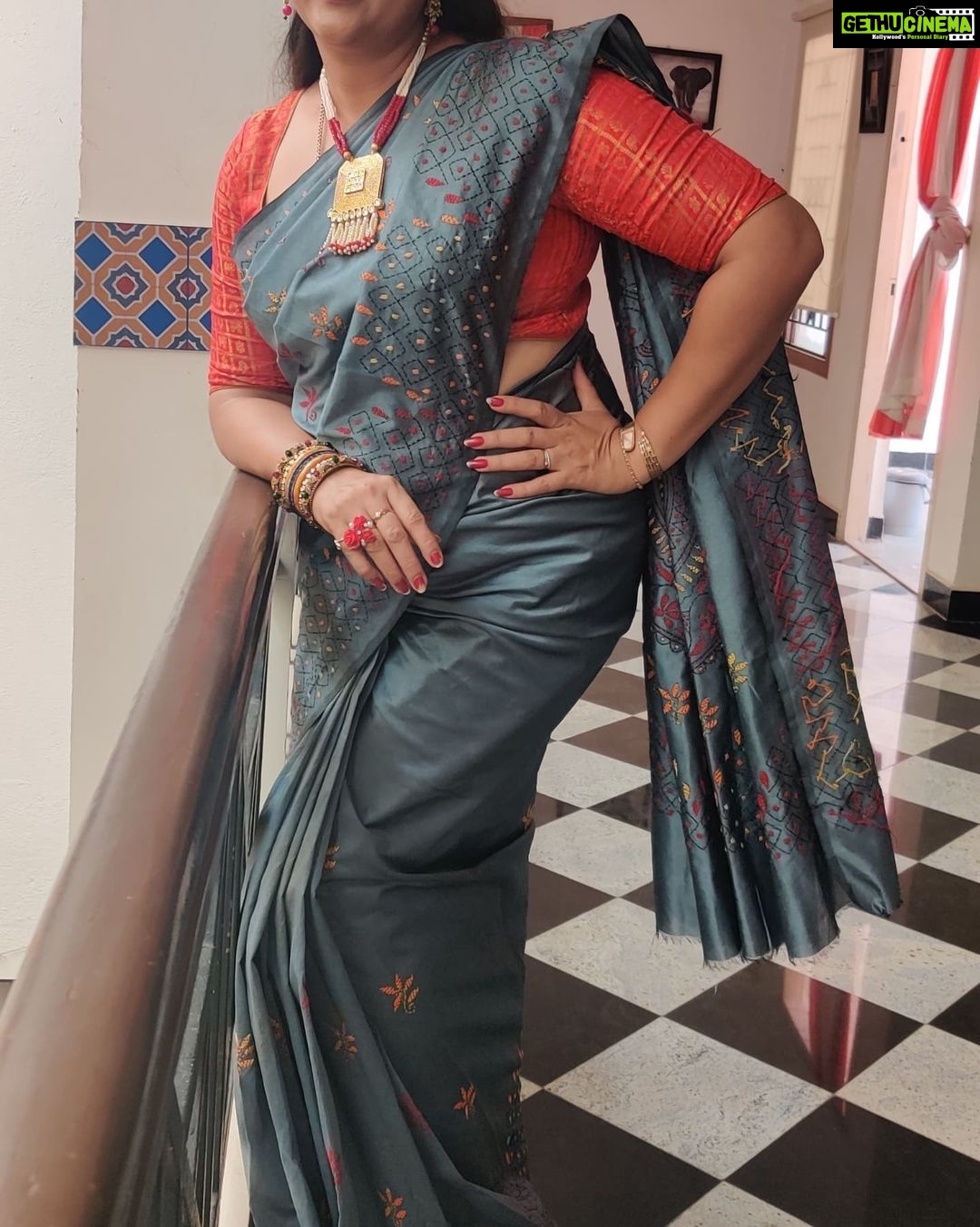 Rekha Krishnappa Instagram - Different from my usual collection but I love the saree colour and work on it... Browse @shreeboutique1120 for different saree collection. . . . sareecollections #sareedraping #sareestyle #sareelove #sareeindia #sareeonlineshopping #sareefashion #sareeaddict #sareelover Chennai, India