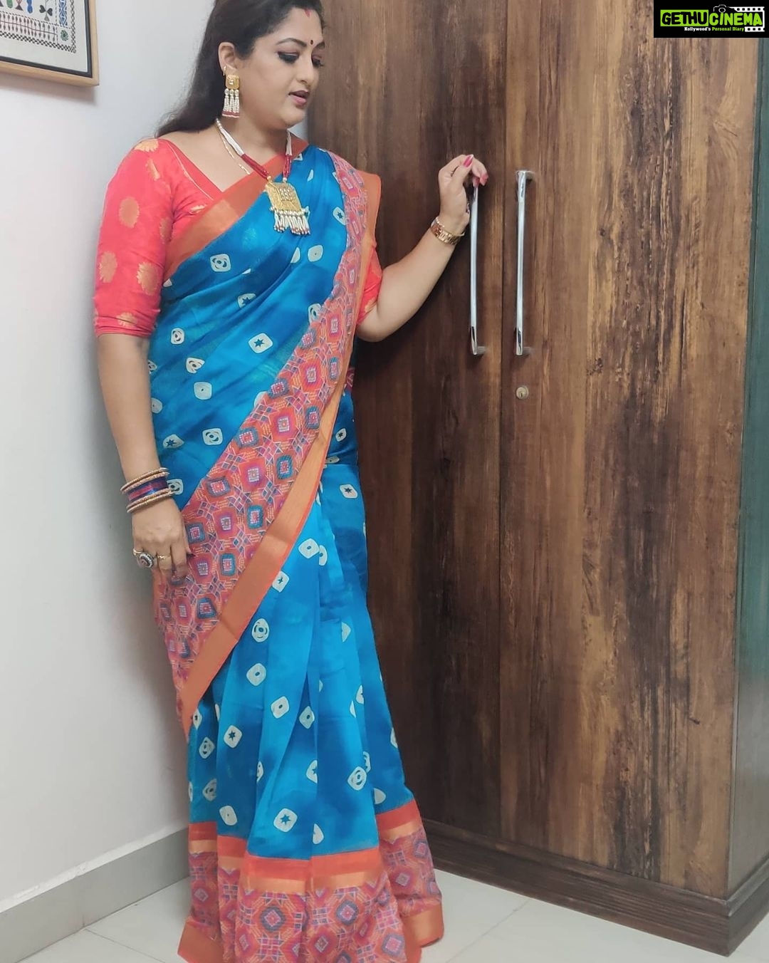 Rekha Krishnappa Instagram - Thanks you so much @dearunique_1 for this lovely saree., Browse into this page for lively sarees... @dearunique_1 is the nameš¤ā¤ļø . . . . #sareecollections #sareedraping #sareestyle #sareelove #sareeindia #sareeonlineshopping #sareefashion #sareeaddict #sareelover Chennai, India