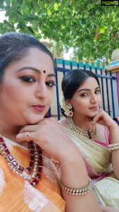 Rekha Krishnappa Instagram - Reel Mother and reel daughter reel insta... Reel it feel it... ❤️.
@_dharshhh
.
.
.

#tamilumsaraswathiyum #tamilumsaraswathiyumonvijaytv #vijaytv #tamilserial #tamilartist