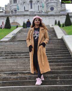 Reshmi Menon Instagram - An artsy day ❤️

#montmarteart #montmartreparis