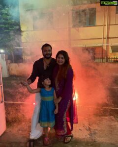 Reshmi Menon Instagram - Happy happy Diwali from us ❤️