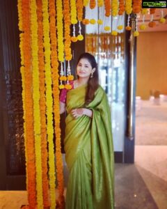 Reshmi Menon Instagram - Because with saree nobody can post just one 😜 
 And also upping my saree game with the super comfortable saree silhouettes from @sosh.co.in
