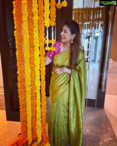 Reshmi Menon Instagram - Because with saree nobody can post just one 😜 
 And also upping my saree game with the super comfortable saree silhouettes from @sosh.co.in