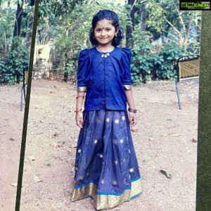 Reshmi Menon Instagram - Pattu pavadai swag 😎

#onefromthearchives