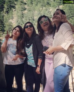 Reshmi Menon Instagram - Adho paaru Kaaka 😂😂😂 

#supposedlycandid #mymentals #himalyantrip #besttimes #gotyousathya 😉

Tag me in your #adhopaarukaaka photo 😂