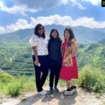 Reshmi Menon Instagram - Those colours 😍 with my mentals that make it even more colourful ❤️ @drsathyapremakarthik on the way to come get you ! #thehimalayantrip #girlstrip #thenaturetherapy