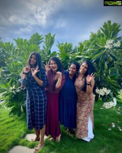 Reshmi Menon Instagram - Starting my week of turning 30 my people 😍❤️

 #tbs 
#ohmygod30 #whygodwhy #wehadadeallettheothersgrowoldnotme #wehadadeal !!!!!!
