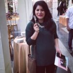 Reshmi Menon Instagram - Throwback to being joey when I was pregnant . I really did walk around with a fork 😉 I know things are gloom and there is horrible things happening everywhere . But let’s share something to lighten up the mood and think of the better days ahead. Stay home and dig up all your old photos and cheer someone up today. We will get through this ❤️