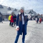 Richa Panai Instagram - Winter wonderland!☃️❄️ #shimla #winterholidays #winterlove #theridge #tripping #travellove #experiences #welcome2022 #happynewyear The Ridge, Shimla