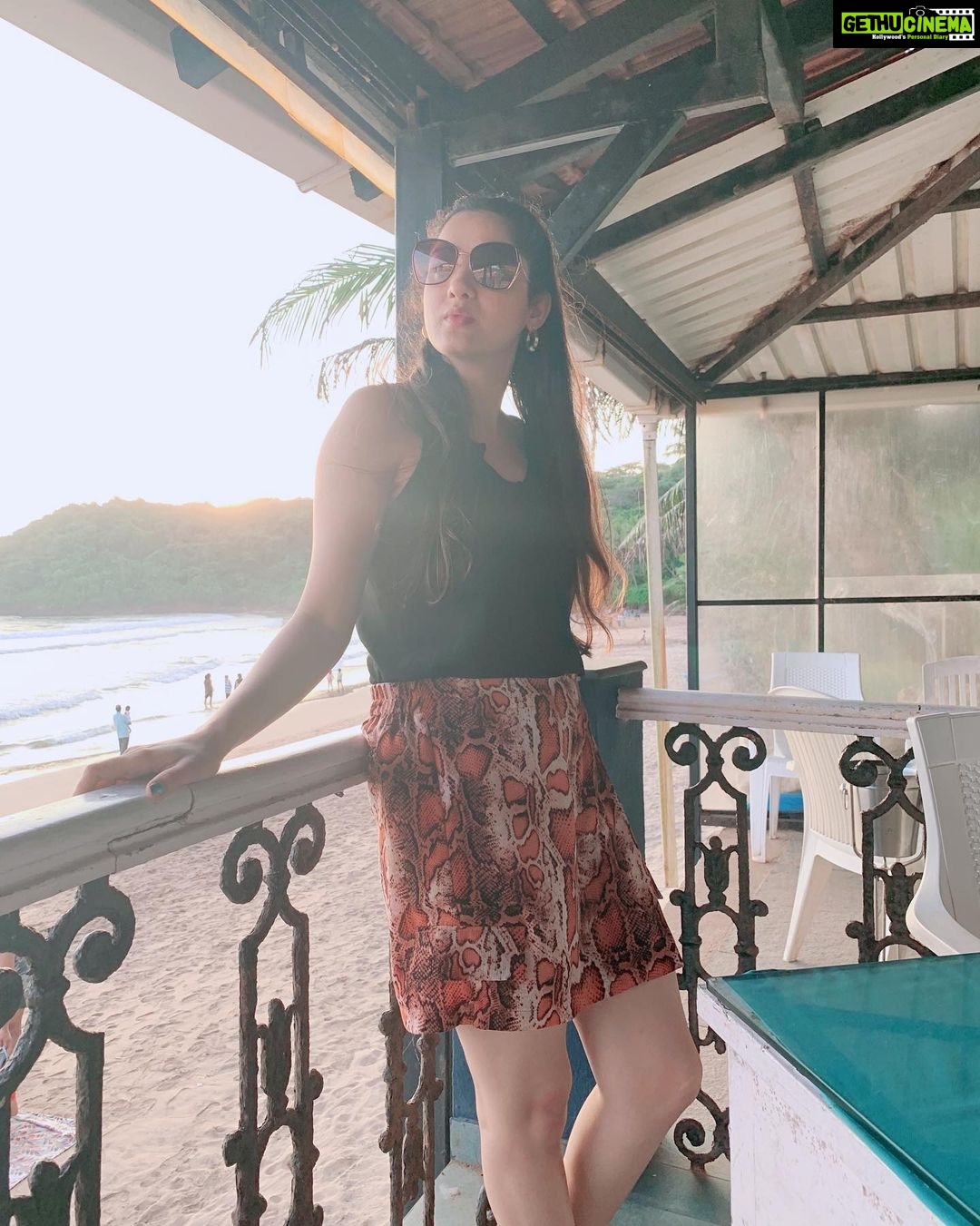 Richa Panai Instagram - Beachy peachy!ā±š¤šš . . . . . . . . . . . #favouritebeach #goa #soclean #beautiful #picoftheday #cute #beauty #trendy #meme #followme #comment #art #insta #fashion #lifestyle #stayhome #life #new #instafashion #nature #myself #travel Bogmalo Beach Goa