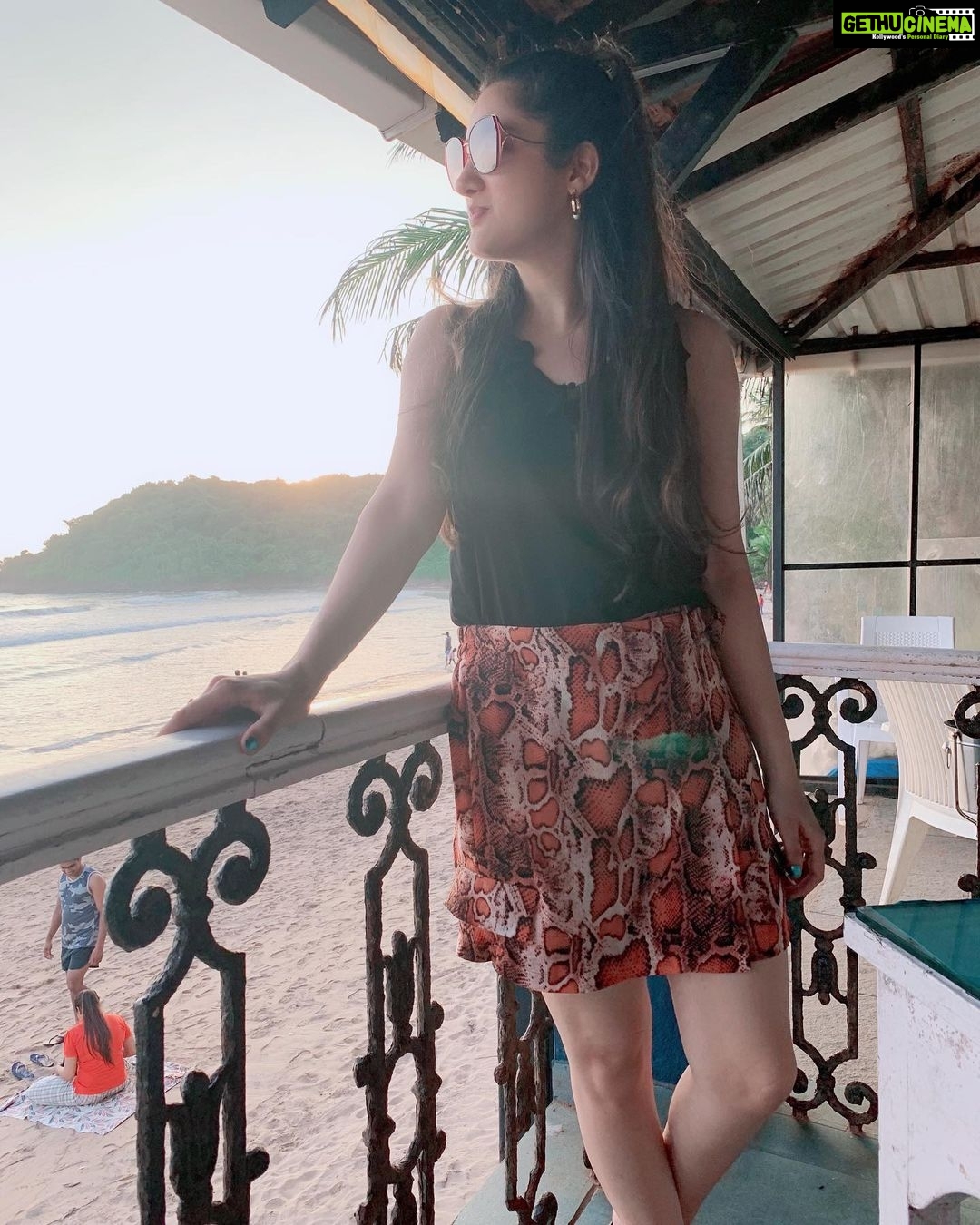 Richa Panai Instagram - Beachy peachy!ā±š¤šš . . . . . . . . . . . #favouritebeach #goa #soclean #beautiful #picoftheday #cute #beauty #trendy #meme #followme #comment #art #insta #fashion #lifestyle #stayhome #life #new #instafashion #nature #myself #travel Bogmalo Beach Goa