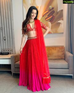 Richa Panai Instagram - For @hi_life_exhibition inauguration today at Hyderabad! It’s happening on 29th and 30th of august at @novotelhicc So don’t miss out!❤️ Lehnga - @nallamz Jewellery - @perniaspopupshop Makeup and hair - @raghu_makeup_studio and Shankar Event manager - @marksmediacommunications