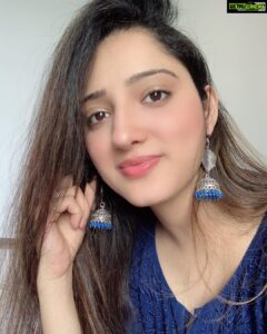 Richa Panai Instagram - You can take a lucknawi out of Lucknow .. but you can’t take out the nazakat out of a lucknawi!🥰✨
.
.
.
.
.

.
.
.
.
.
.
#ethniclook #indianwear #chikankari #kurti #lucknow #beautiful #culture #picoftheday #cute #beauty #trendy #mumbai #meme #followme #comment #art #insta #goodhairday #fashion #lifestyle  #stayhome #life #new #instafashion #nature #myself #ootd #jhumkis #nofilter #nomakeuplook