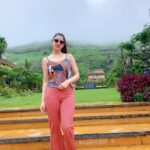 Richa Panai Instagram - My most most favourite season!!!🌷🍃 #rains . . . . . . . . . #lonavala #khandala #hillstation #favouriteseason #loverains #sobeautiful #picoftheday #cute #beauty #trendy #mumbai #meme #followme #comment #art #insta #fashion #lifestyle #stayhome #life #new #instafashion #nature #myself #richerish #naturelove Lonavala