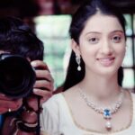 Richa Panai Instagram – 10 years back I faced camera for the very first time for Bhima gold tvc .. it wasn’t love at first sight but thanks to my lovely director Jabbar for this incredible experience.. by the time we finished shooting for this ad I was in love with the whole process of shooting and being in front of the camera.. It felt like being home and my journey began!💙 #bhimagold #firstshoot #memories #richerish