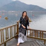 Richa Panai Instagram – Vaadi-e-Kashmir 🖤🤍🖤🤍🖤
.
.
.
.
.
.
.
.
.

#throwback #dallake #kashmirkikali #instagram #love #reelsinstagram #tiktok #instagood #trending #follow #like #explore #explorepage #viral #instadaily #reel #followforfollowback #likeforlikes #memes #india #photography #fashion #music #reelitfeelit #foryou #reelsindia #bollywood #likes #photooftheday #video