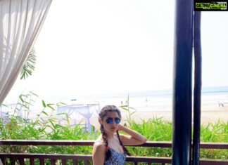 Richa Panai Instagram - Happy weekend guys!!!🧿💙 . . . . . . . . . . . . #throwback #instagram #love #reelsinstagram #tiktok #instagood #trending #follow #like #explore #explorepage #viral #instadaily #reel #followforfollowback #likeforlikes #memes #india #photography #fashion #music #bigginishoot #reelitfeelit #reelsindia #bollywood #likes #photooftheday #video #reels #2021 Goa