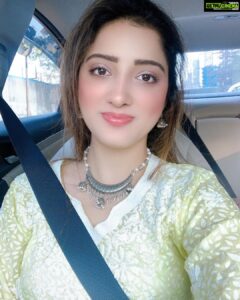 Richa Panai Instagram - Siddhivinayak temple day!🙏🏻JFI download Siddhivinayak app and book a slot before going there else entry won’t be allowed or you might have to wait in a long queue at the back side entry.🙂✨.
.
.
.
.
.
.
.
.

#happysunday #ethniclook #instagram #love #reels #reelsinstagram #tiktok #instagood #trending #follow #like #explore #explorepage #viral #instadaily #reel #followforfollowback #likeforlikes #memes #india #photography #fashion #music #reelitfeelit #foryou #reelsindia #bollywood #likes #photooftheday #video