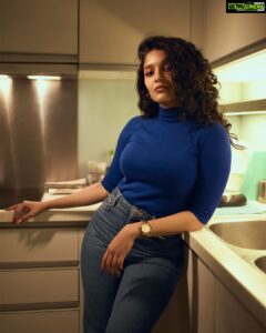 Ritika Singh Instagram - 🦋✨
Shot by @raazphotography 
Styled by @shimona_stalin 
Make up by meeee