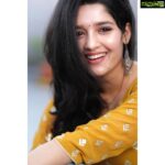 Ritika Singh Instagram - ☁️🌻✨ Photography : @anuragkamilla Make up : @tokala.Ravi Hair : @chakrapu.Madhu Styling : @chathuryaa_reddy_