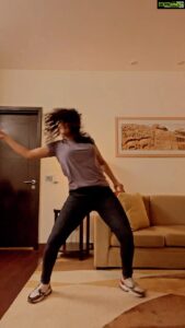 Ritika Singh Instagram - Post pack up feels 🕺🏻

#trendingreels #jugnuchallenge