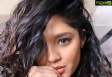 Ritika Singh Instagram - #Throwback to the last time I looked glam, wore a full face of make up, and wore clothes that aren’t my workout clothes or joggers 😂 #feelslikepastlife #throwwayback #glamlife