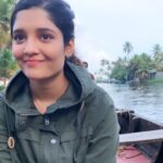 Ritika Singh Instagram - Friend : Look your crush is coming! Act normal Me #behindthescenes #ohmykadavule 📸 - @ashokselvan