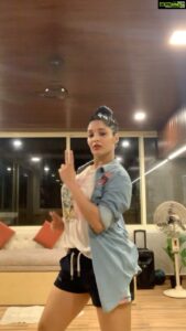 Ritika Singh Instagram - Let me be your woman ;) <3
DC @tracy_yhoo 
#woman #trendingreels #dancereels