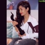 Ritika Singh Instagram – Won my 3rd Filmfare award :’)
Best Actress (Critics) for #Guru

Thank you so much Team Guru! Thank you @filmfare 
Thank you God 🙏