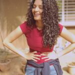 Ritika Singh Instagram – Laughing at my own jokes like 😂