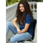 Ritika Singh Instagram - I get really awkward when I have to pose in front of the camera for the media. This picture is from a few months back, when I was promoting one of my movies and they asked me to sit on the chair and give variations and I sat like this and said "umm..okay yeah this is cool! Start clicking yo" xD This is one of the many challenges I face as an actor now :p I see the cameras taking pictures and I flip 😂 alwaysss PS. I know my captions are long AF, but I like interacting with you guys and I love talking xD I actually want to be a YouTuber someday, or I want to have my own show on the radio, because why not 🤘😋 I don't want to set limits for myself. I always want to keep learning and exploring! Because life is a journey and I'm just going with the flow! #CaptionGameWeak #kthanksbye