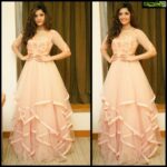 Ritika Singh Instagram - This dress is everything 💕💃 #filmfare Hyderabad