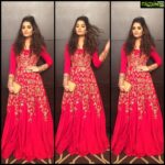 Ritika Singh Instagram - "Lady in red" feels for @iifautsavam tonight ❤ Outfit: @archithanarayanamofficial Accessories by @accessoriesbyanandita Styled by @officialanahita Makeup @javedidrisi Hair @gotomirrors #iifautsavam #iifautsavam2017