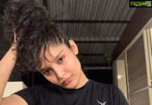 Ritika Singh Instagram - From the archives 🤸🏻‍♀️ #postworkoutglow