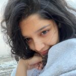 Ritika Singh Instagram - Morning selfie dump 🌞🌊 #sunkissed #messyhairdontcare