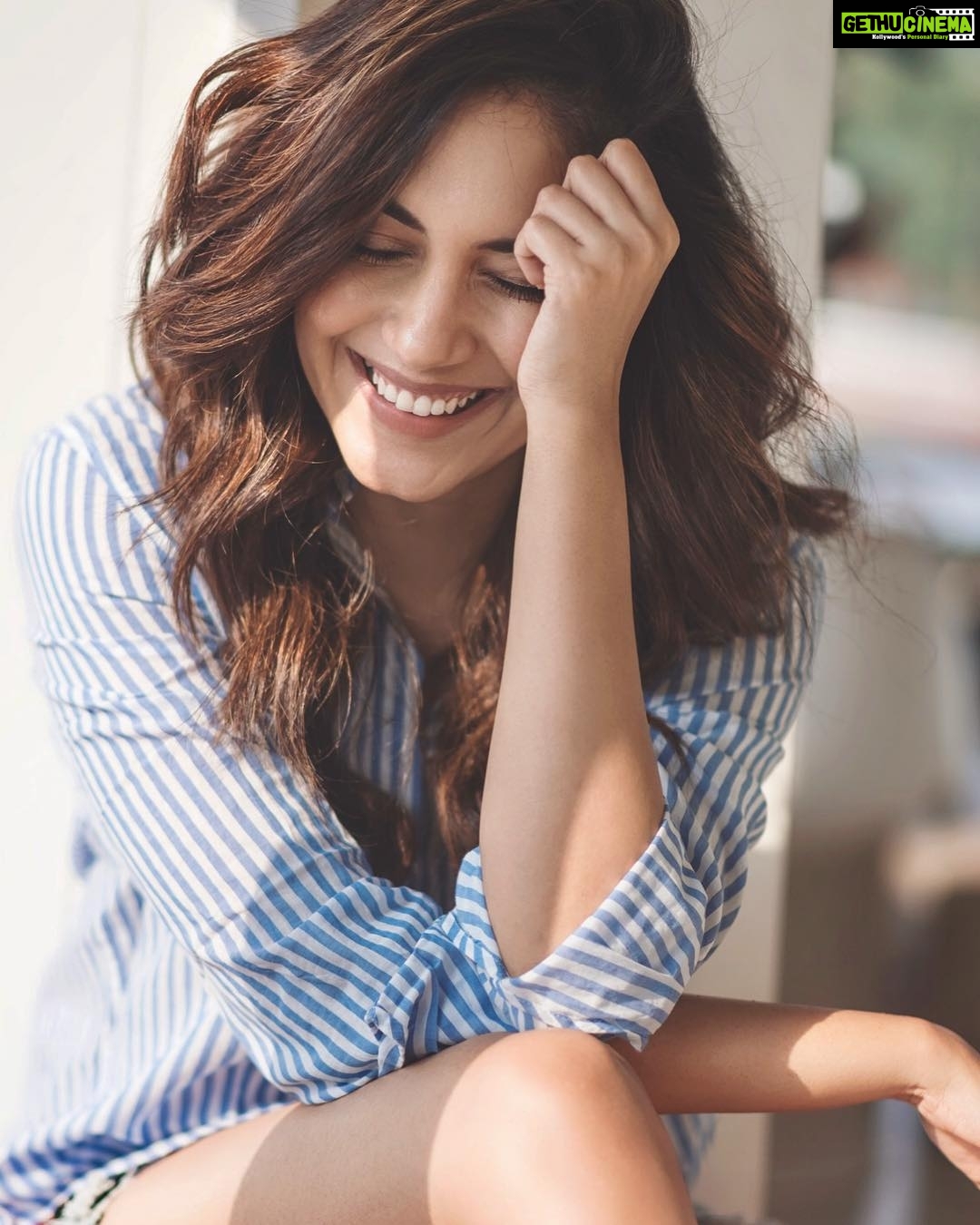 Ritu Varma Instagram - YOU make me smile ☺️ . . 📷: @kalyanyasaswi