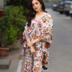 Ritu Varma Instagram - Boho-chic #varudukaavalenu #promotions Outfit @baisegaba Earrings @thetrinkaholic Stylist @sandhya__sabbavarapu Styling team @rashmi_angara @thumu_bhavana Photography @they_call_me_keshu