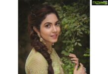 Ritu Varma Instagram - Vintage feels! ✨ #throwback