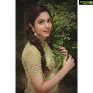 Ritu Varma Instagram - Vintage feels! ✨
#throwback