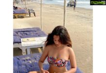 Riya Sen Instagram - The salt & sea 🌊 Morjim